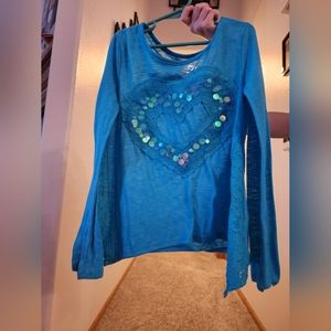 Long sleeve t shirt